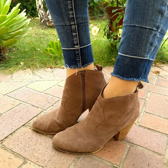 aker bootie steve madden